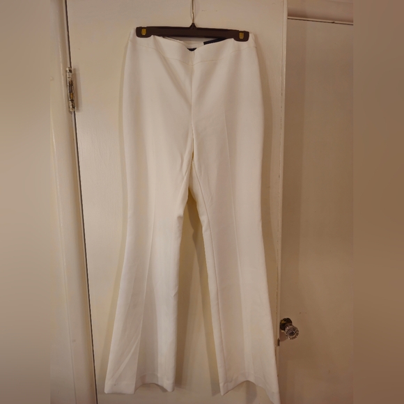 Le Chateau Classic White Suit Set - Picture 5 of 8